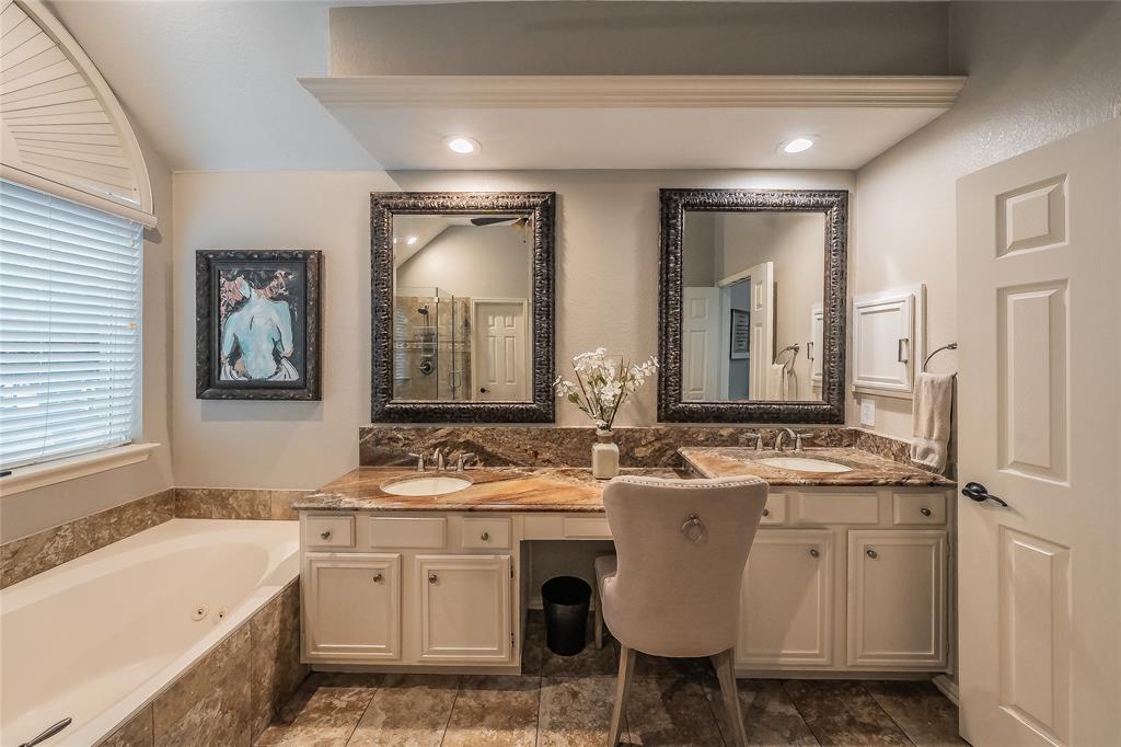 Wellington Of Flower Mound Ph - Residential