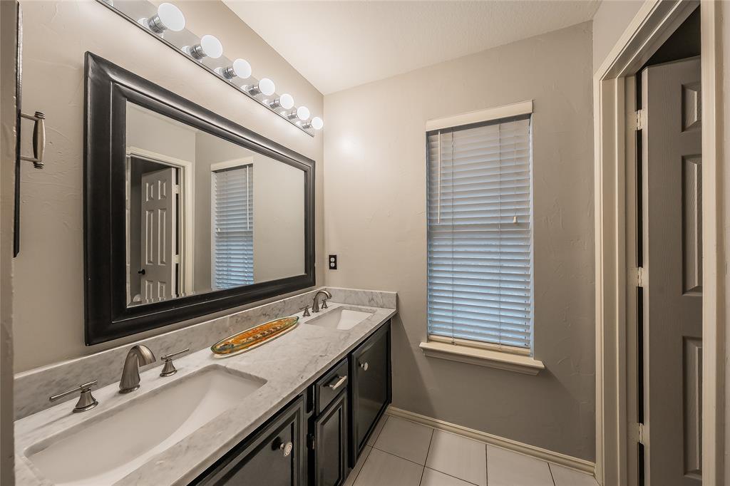 Wellington Of Flower Mound Ph - Residential
