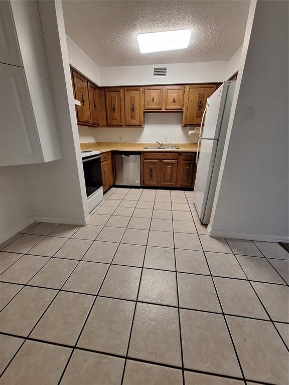 Allencrest Add - Residential Lease