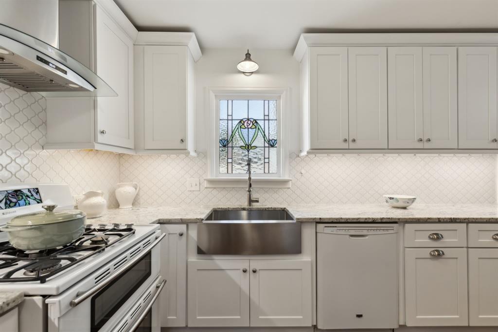 PRESTON PLACE 3 - Residential