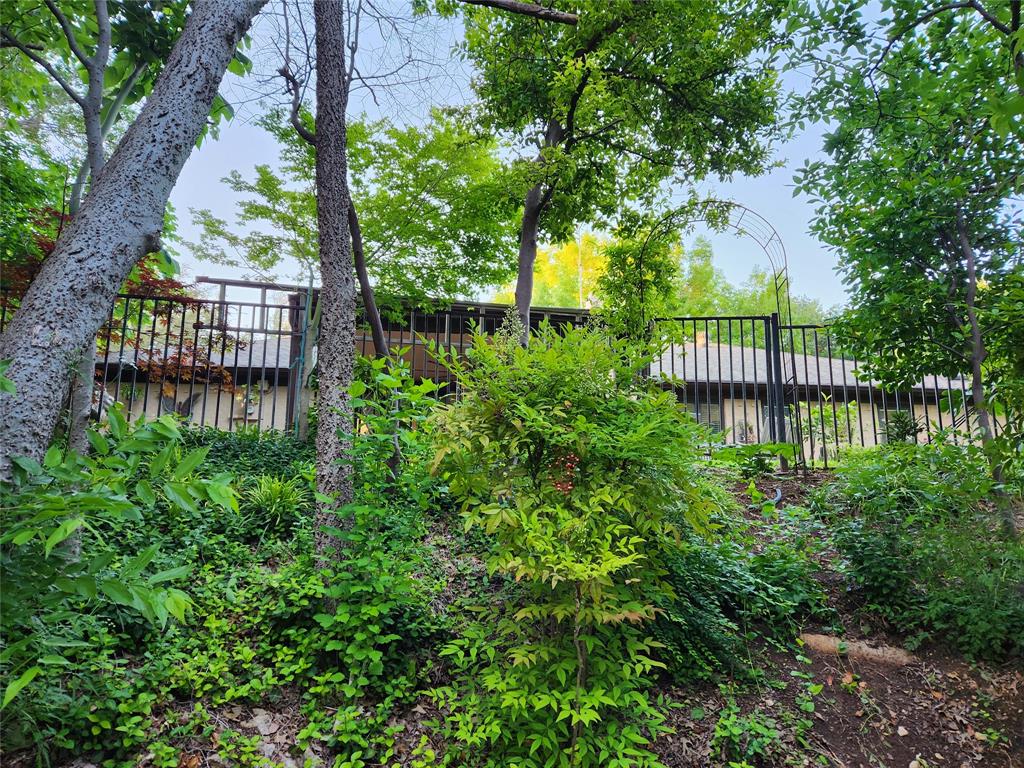 Ridglea Country Club Estate - Residential