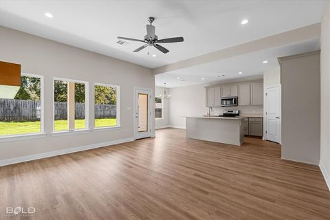 Tiny photo for 319 Mousse Ruelle, Shreveport, LA 71106 (MLS # 21101388)