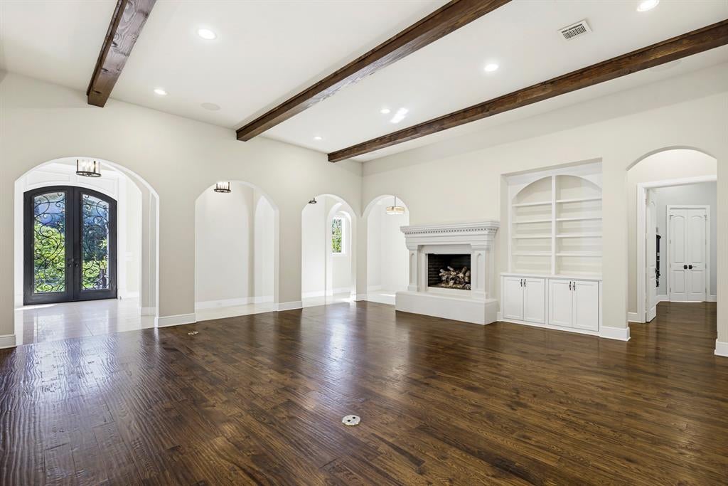 7001 Oakmont Terrace
