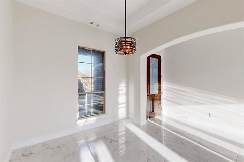 A home in Waxahachie
