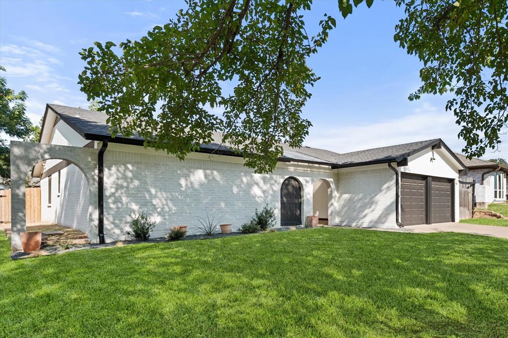 7621 Oak Ridge Drive