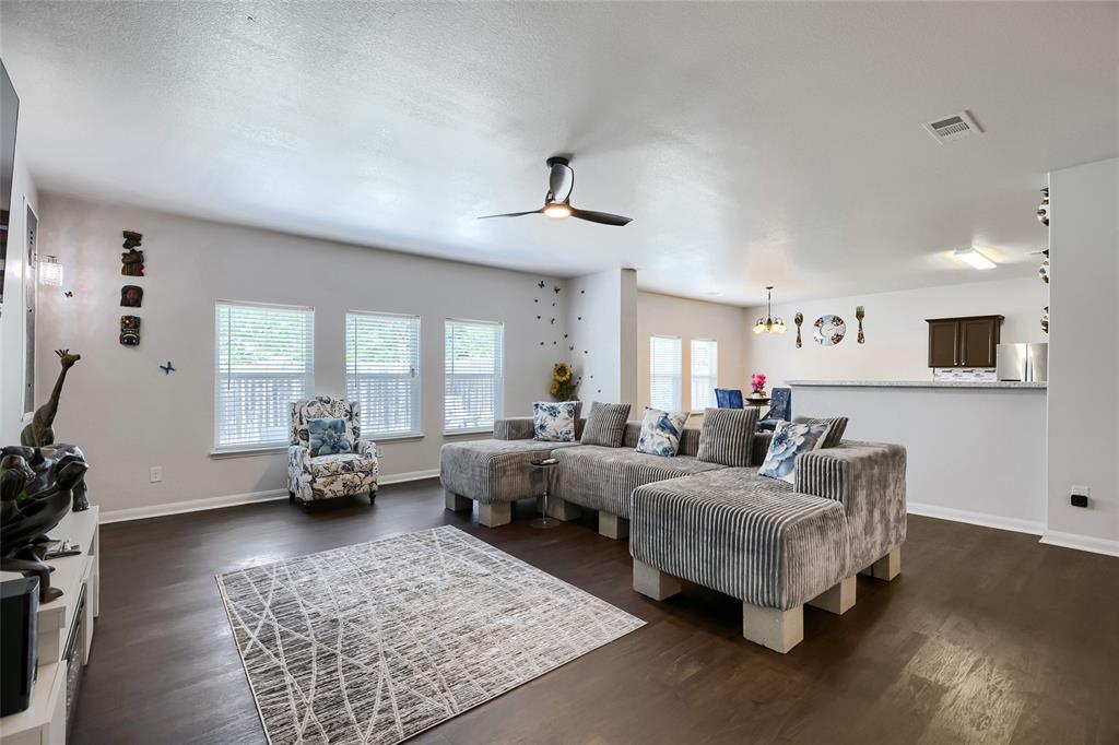 1200 Oak Creek Drive