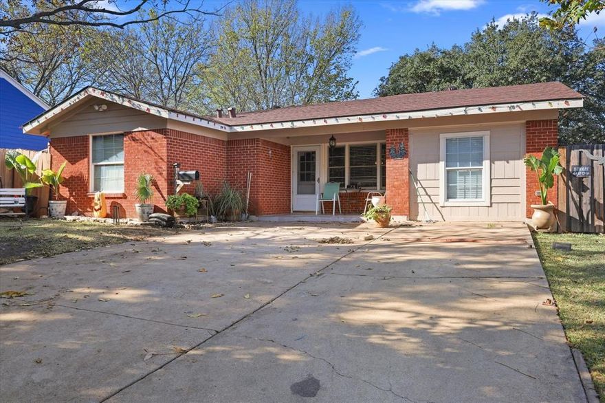 This 3-bedroom, 1-bath home features a versatile bonus room and sits in a high-demand location — just 5 minutes from TCU, 10 minutes from Sundance Square, and minutes from major highways. With strong rental potential and endless opportunities for updates or a long-term buy-and-hold strategy, this property is the perfect addition to any portfolio. It’s also a fantastic option for first-time homebuyers looking for an affordable home in a prime Fort Worth area, close to shopping, dining, entertainment, and major employers. Whether you’re investing or settling into your very first home, this property offers value, convenience, and opportunity all in one.