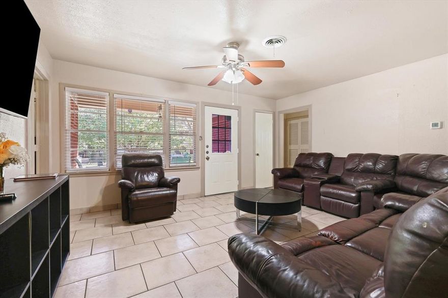 This 3-bedroom, 1-bath home features a versatile bonus room and sits in a high-demand location — just 5 minutes from TCU, 10 minutes from Sundance Square, and minutes from major highways. With strong rental potential and endless opportunities for updates or a long-term buy-and-hold strategy, this property is the perfect addition to any portfolio. It’s also a fantastic option for first-time homebuyers looking for an affordable home in a prime Fort Worth area, close to shopping, dining, entertainment, and major employers. Whether you’re investing or settling into your very first home, this property offers value, convenience, and opportunity all in one.