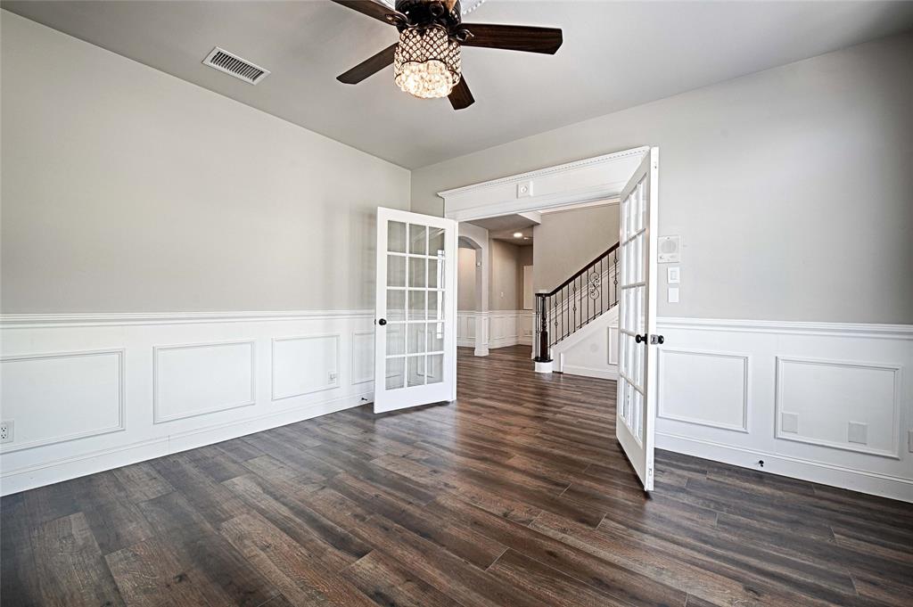 2435 Valley View Drive