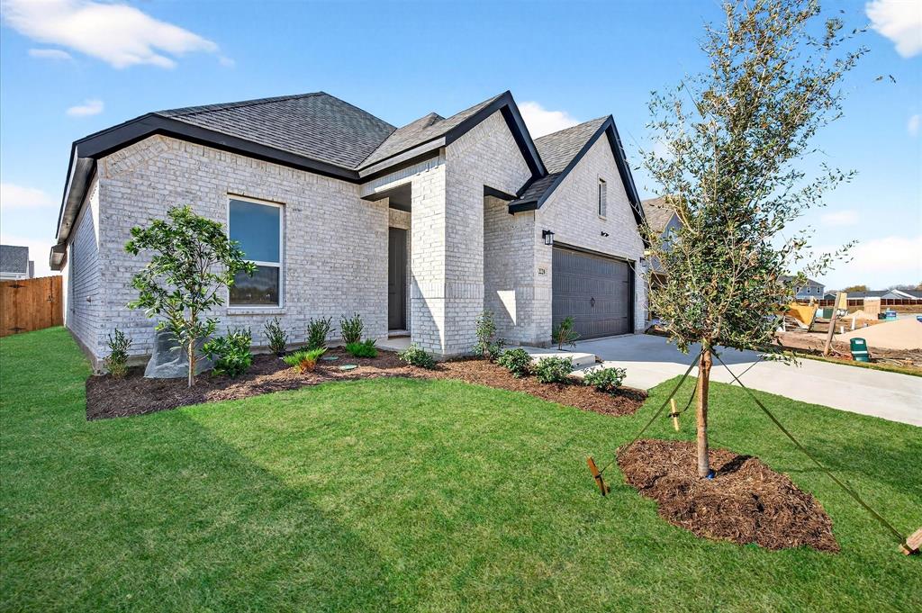 2228 Trailside Drive