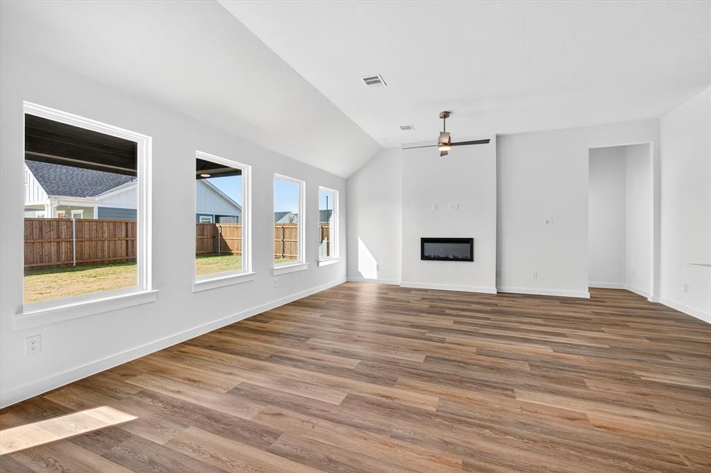 2228 Trailside Drive
