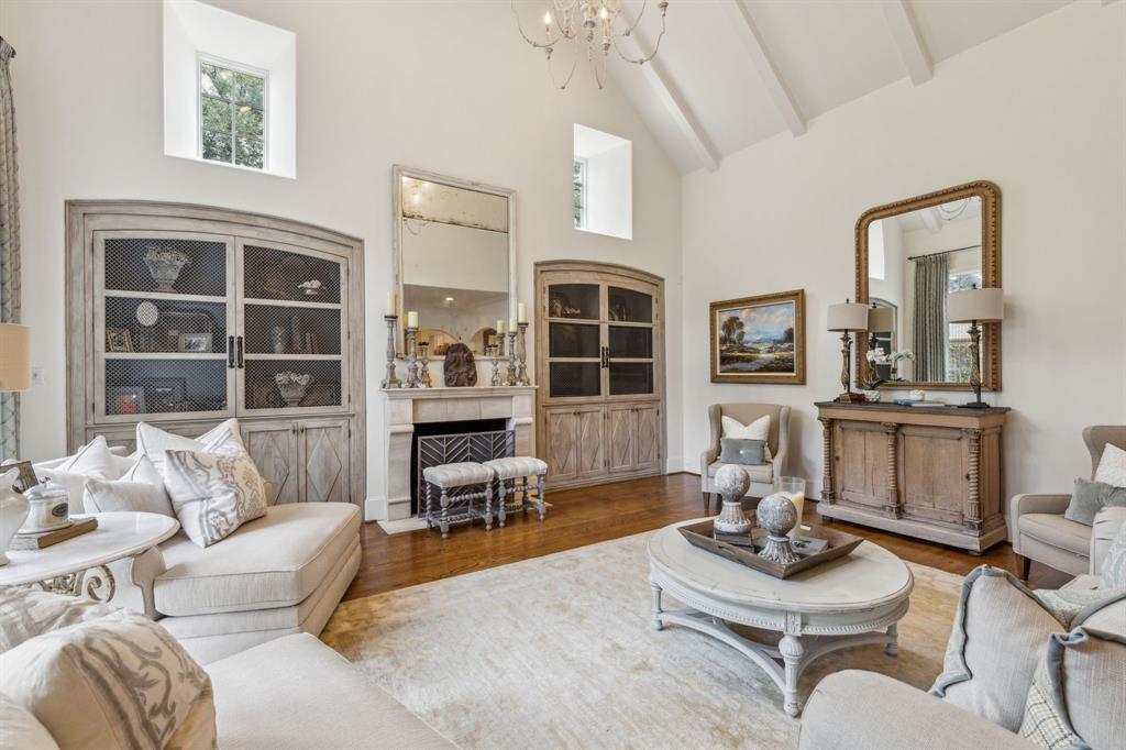 Crestmanor Estates - Residential