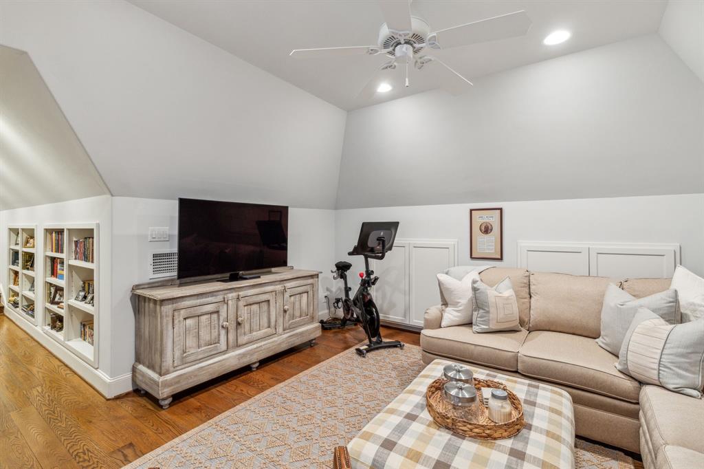 Crestmanor Estates - Residential