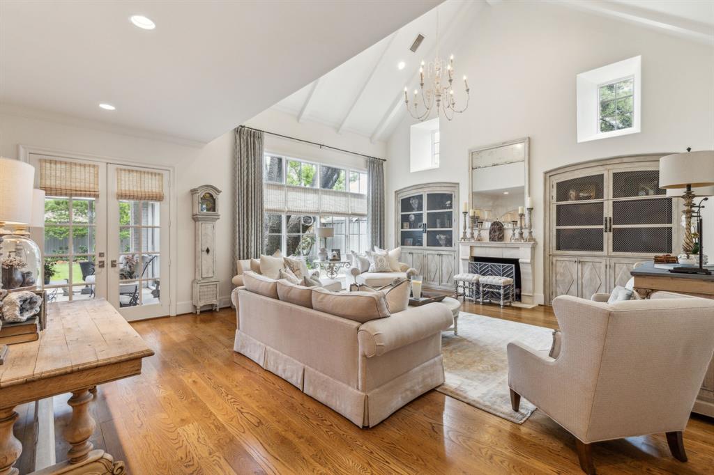 Crestmanor Estates - Residential