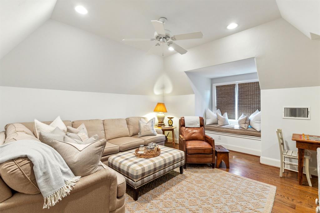 Crestmanor Estates - Residential