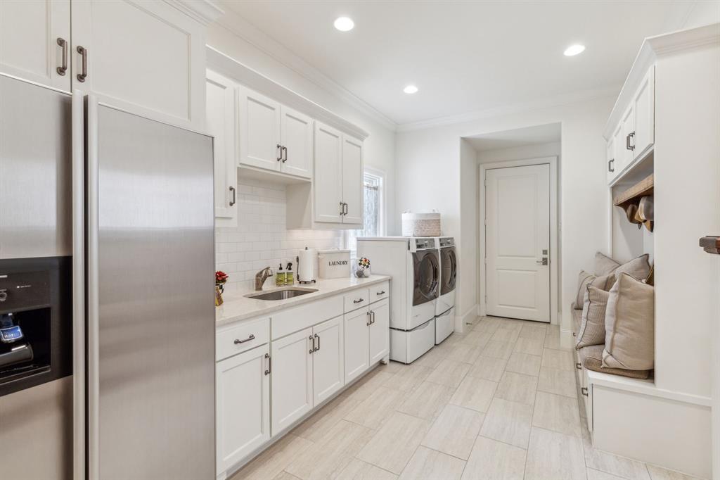 Crestmanor Estates - Residential