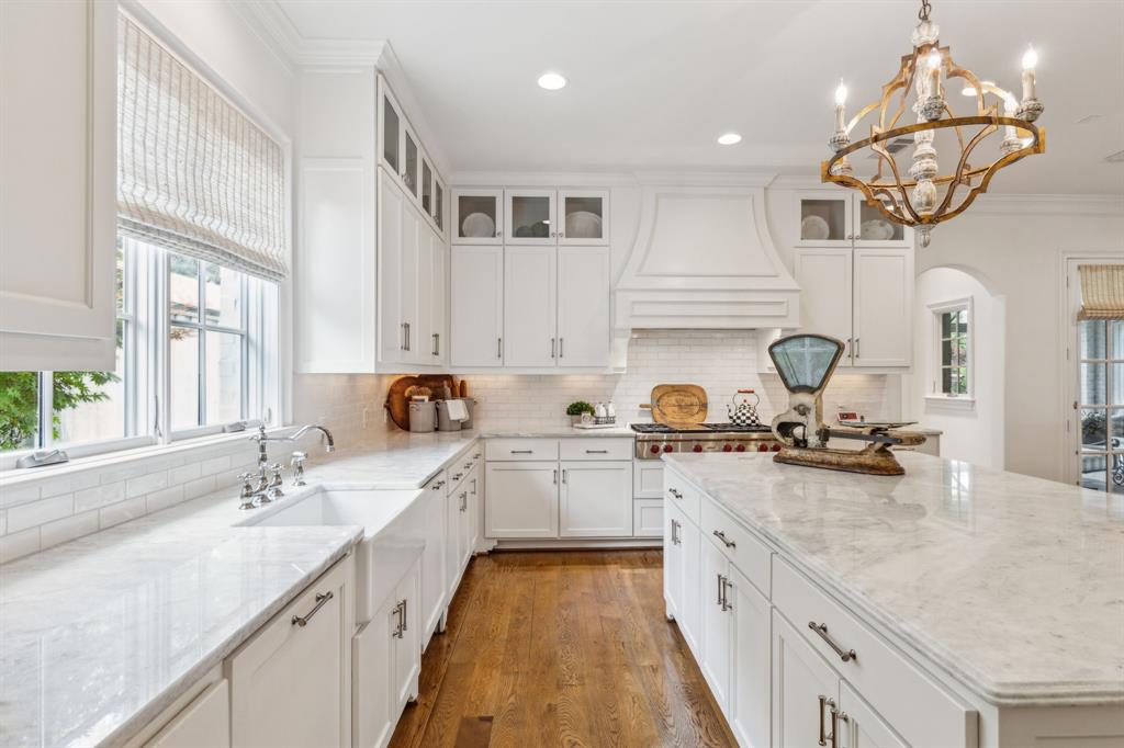 Crestmanor Estates - Residential