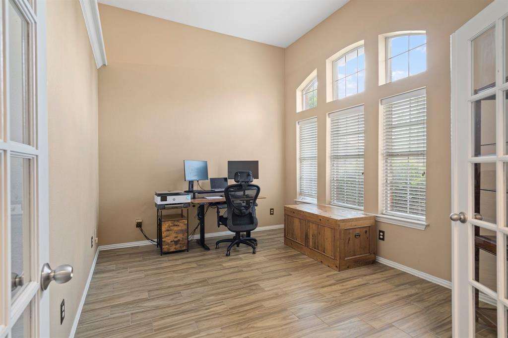 2499 Streamside Court