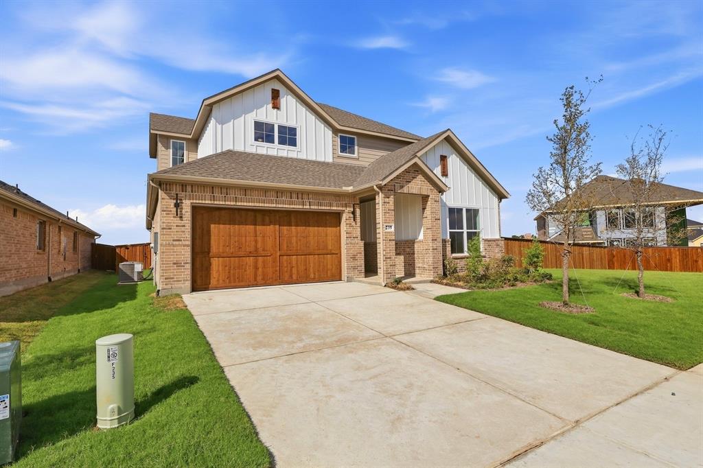 239 Parkland Valley