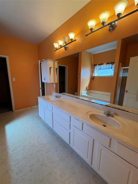 Creekside Village - Residential