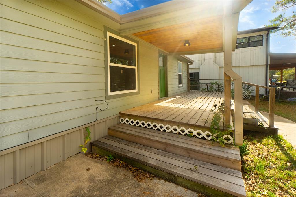 10015 Shoreline Drive