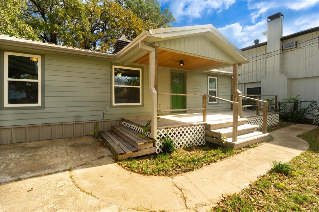 10015 Shoreline Drive