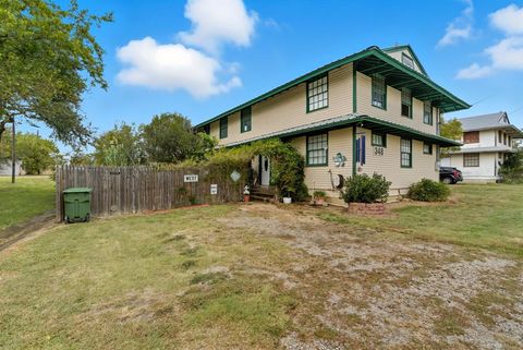 348 Sam Houston Street Mineral Wells TX 76067