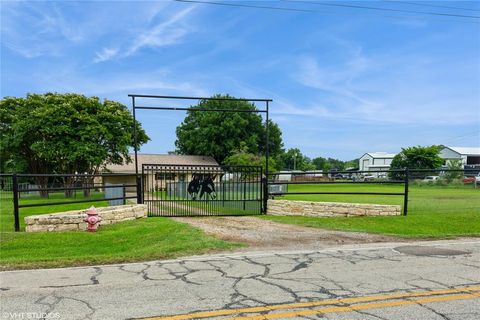 5920 Retta Mansfield Road Burleson TX 76028