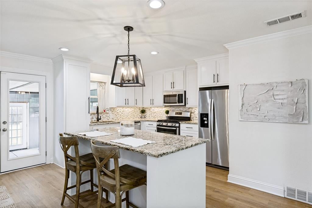 3111 Rotan Lane