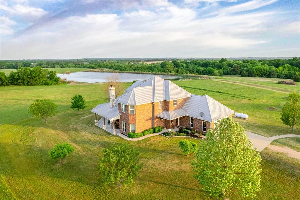 1906 Farm Road 1506