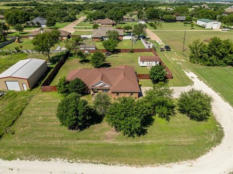 Photo of 6209 State Highway 171, Hillsboro, TX 76645 (MLS # 21239479)