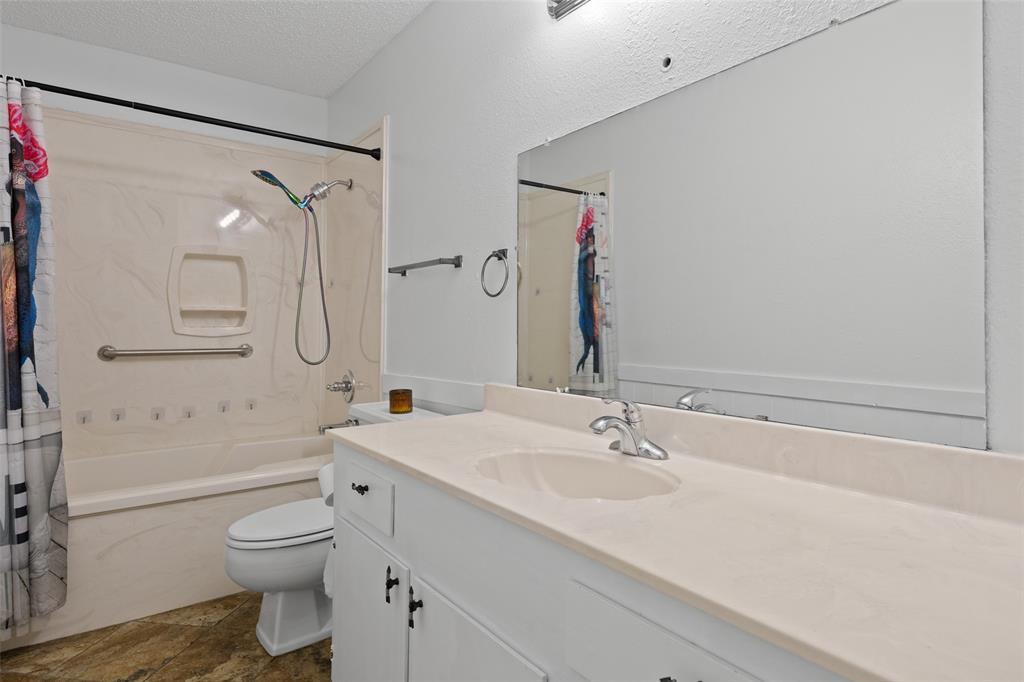 Emerald Bay - Residential