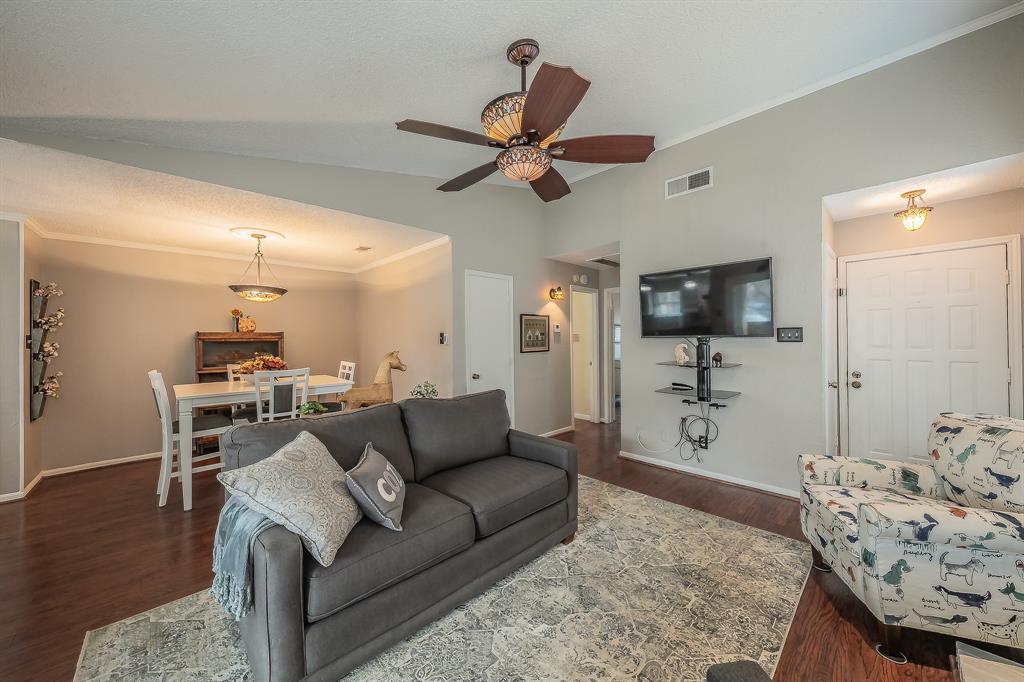 Cloisters Condo The - Residential