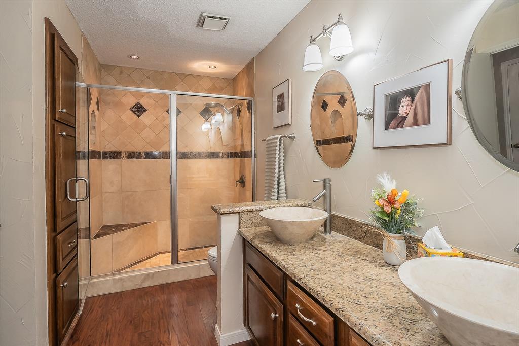 Cloisters Condo The - Residential