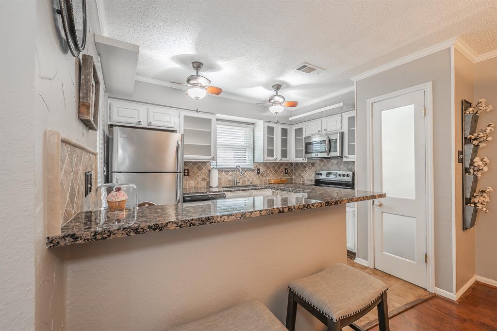 Cloisters Condo The - Residential