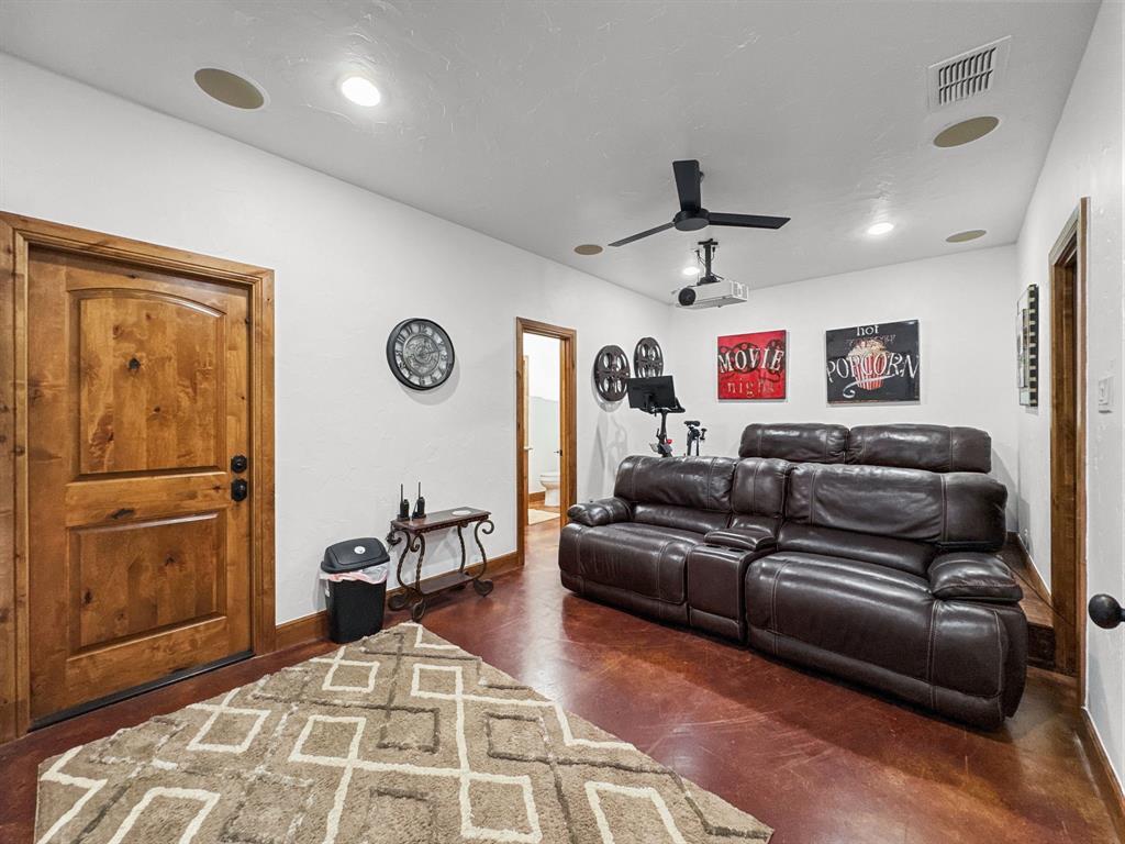 1027 Chapel Ridge Road