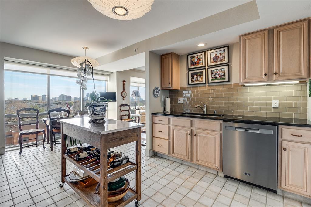 4242 Lomo Alto Drive N70