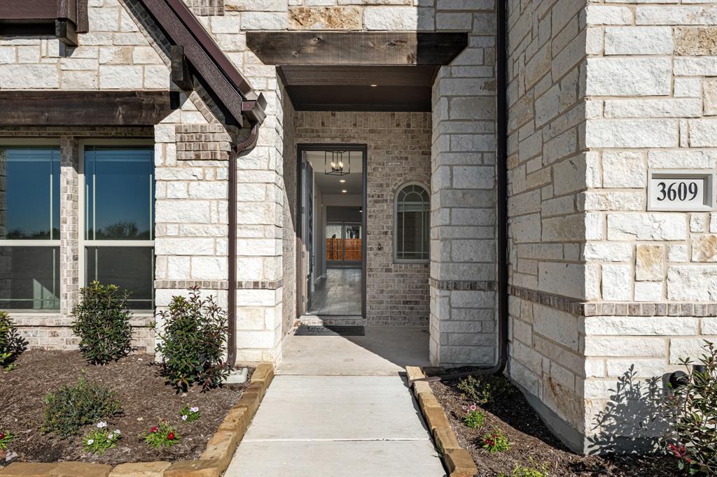 3609 Ridge Meadow Drive