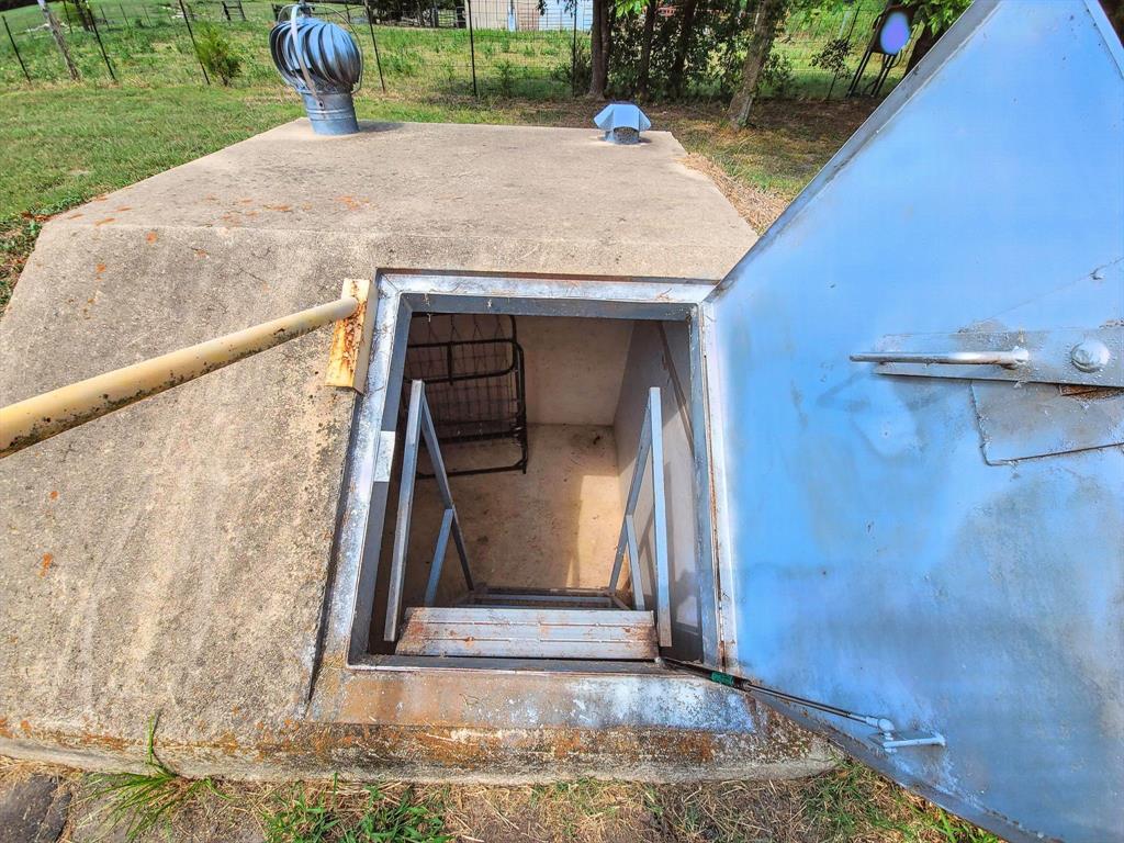 ELLISON JAMES - Residential