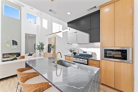 Tiny photo for 2313 S Vernon Avenue, Dallas, TX 75224 (MLS # 21101682)