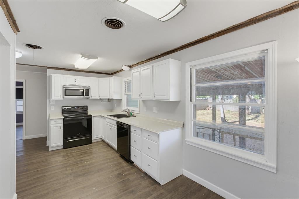 750 Westview Drive