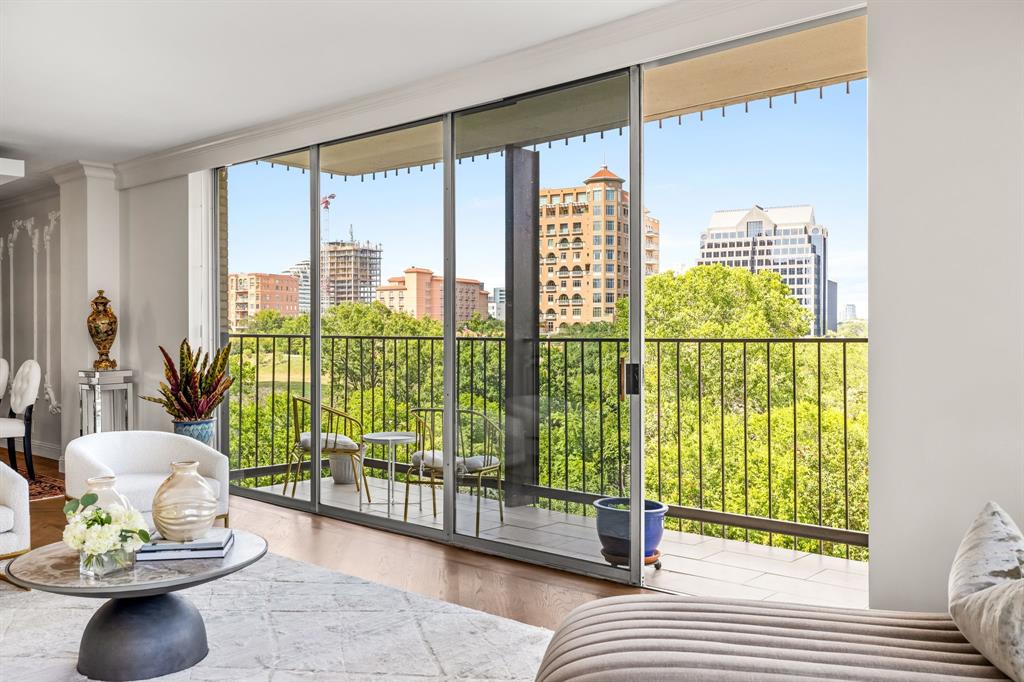 Park Towers Condo - Residential