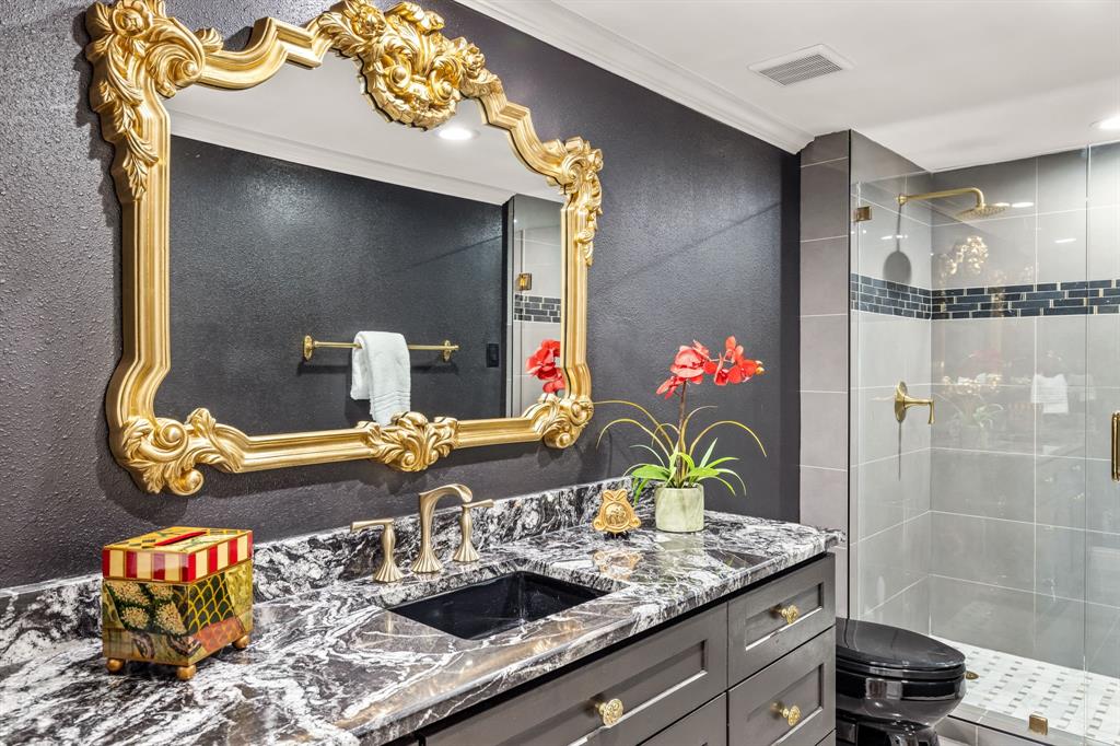 Park Towers Condo - Residential