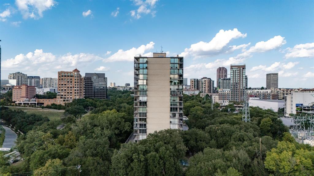 Park Towers Condo - Residential