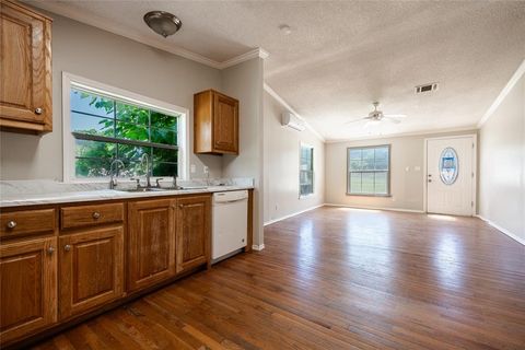 119 WINDY CREEK Ct Springtown TX 76082