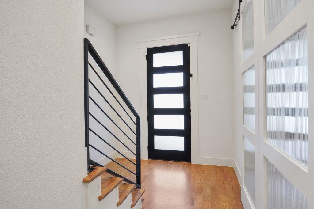 98 Kaufman Street