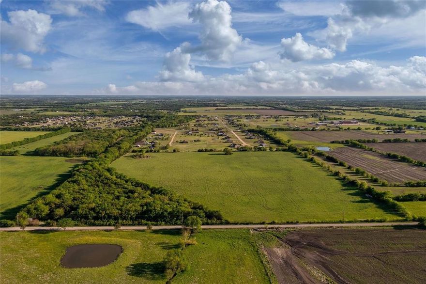 Discover this stunning 5 acre tract nestled in the countryside of Trenton. Ideally situated just minutes from McKinney, Anna, Melissa, Sherman, and Bonham, this property offers both convenience and tranquility. With water and electricity already available, it's ready for your vision whether you're looking to develop or build the perfect forever home. A property like this is truly a must see!