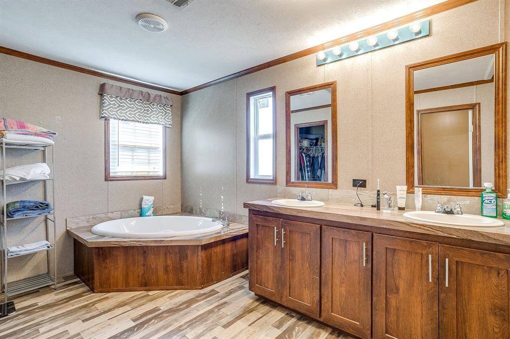 Lake Granbury Estates - Residential