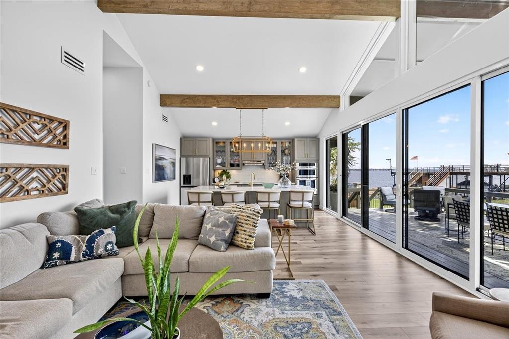 524 Sampan Drive
