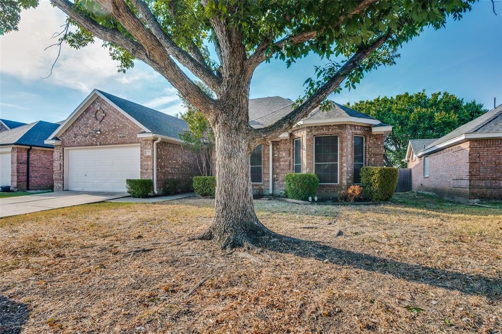 3724 Longstraw Drive